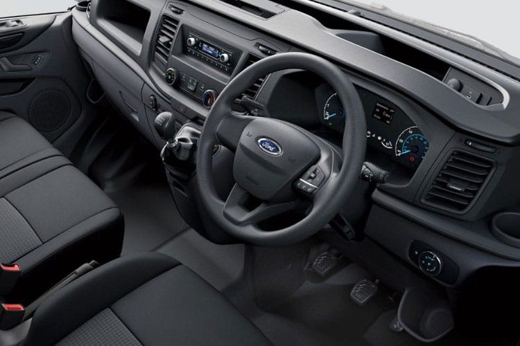 ford transit custom leader